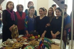 На выставке национальных блюд «Студенческий перекус», приуроченной ко Дню Российского студенчества  «Татьянин день»