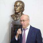 Празднование 100-летия Кайсына Кулиева. В КБГУ открыли бюст выдающегося поэта