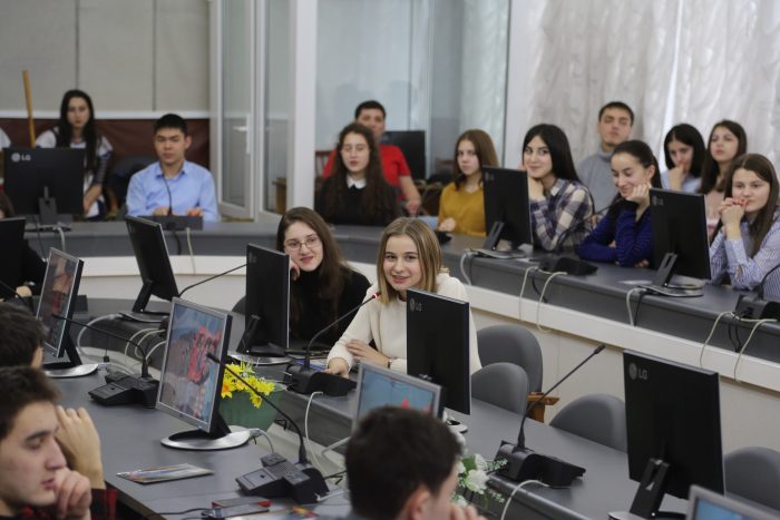 В КБГУ состоялась встреча студентов с активом поисковых отрядов КБР