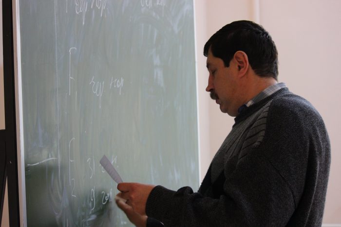 В КБГУ прошли открытые олимпиады для школьников по биологии и географии