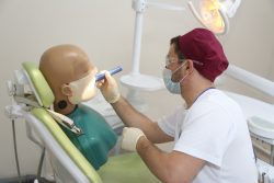 Выпускники-стоматологи КБГУ сдают ГИА