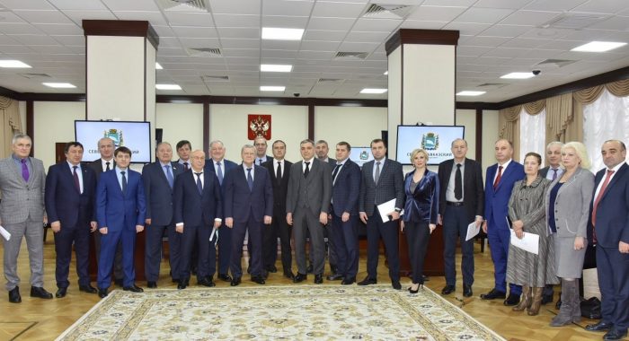 Ректор КБГУ Ю.Альтудов на совещании у Ю.Чайка