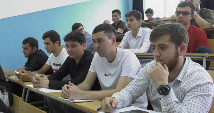 Молодые ученые физики и математики собрались в КБГУ на конференции им. профессора В. А. Елеева