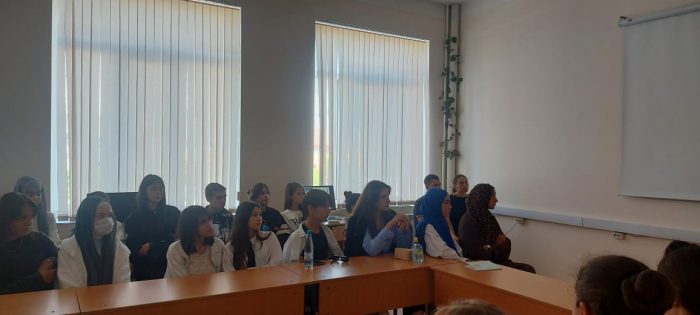 Исторический час ко Дню адыгов в библиотеке КБГУ