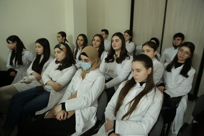 Медицинская академия КБГУ провела научно-практическую конференцию ко Дню почки