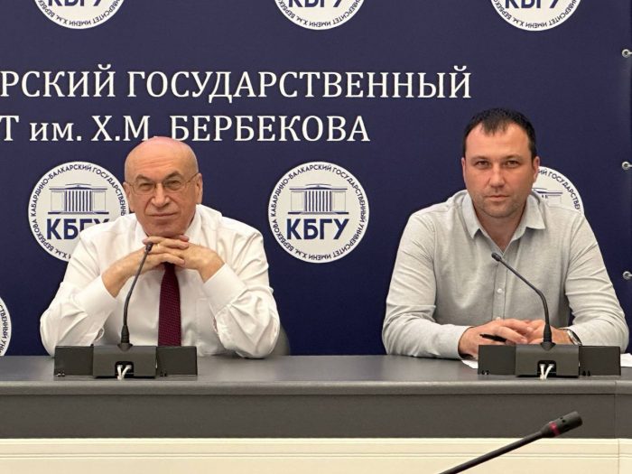 Юрий Альтудов пообщался с участниками Всероссийской студенческой весны 