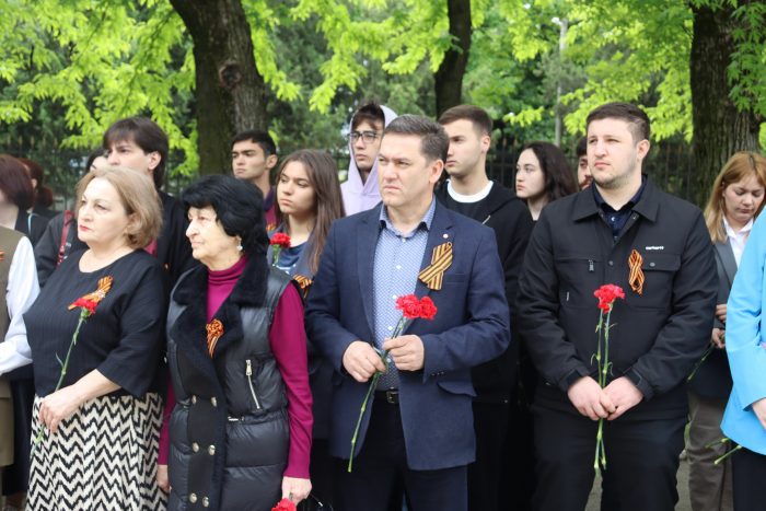 В День Победы в КБГУ почтили память героев Великой Отечественной войны