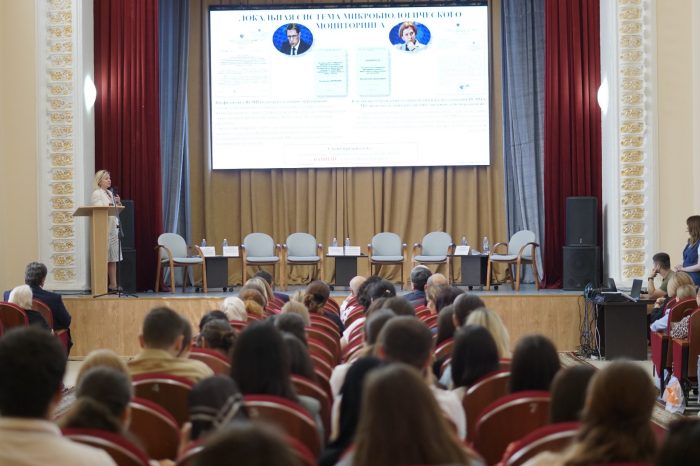 В КБГУ проходит 1-ая всероссийская научно-практическая конференция по медицинской микробиологии «Кавказ-Микро»