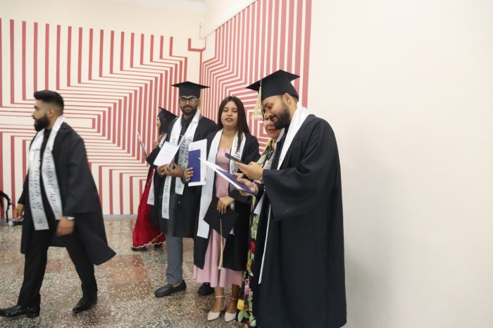 В КБГУ вручили дипломы англоговорящим выпускникам-медикам