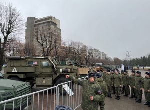 Смотр трофейной военной техники иностранных армий, подбитой и захваченной в процессе СВО