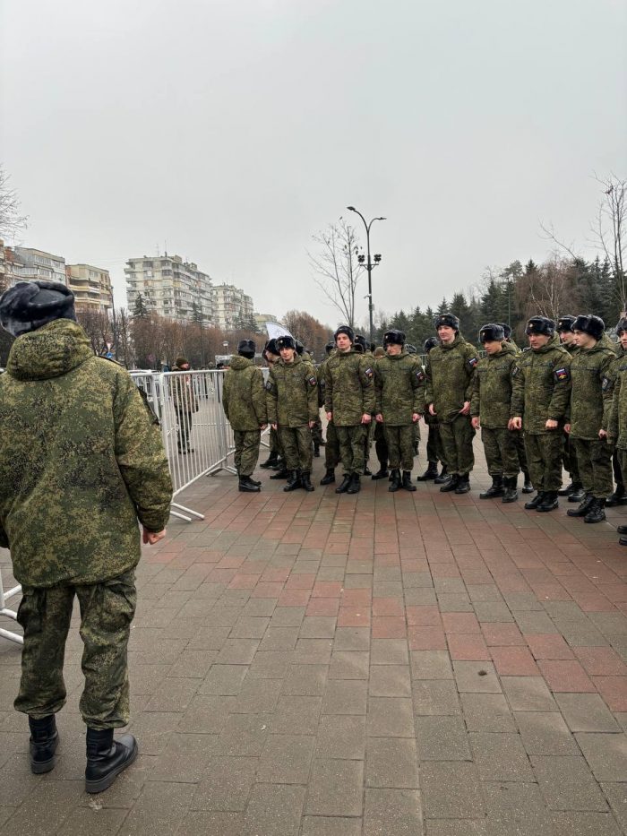 Смотр трофейной военной техники иностранных армий, подбитой и захваченной в процессе СВО