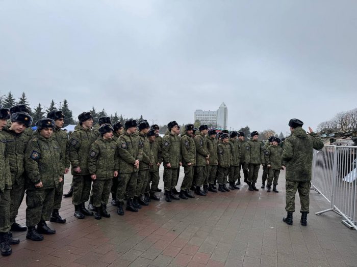 Смотр трофейной военной техники иностранных армий, подбитой и захваченной в процессе СВО