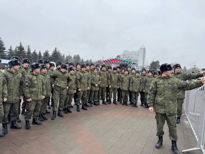 Смотр трофейной военной техники иностранных армий, подбитой и захваченной в процессе СВО