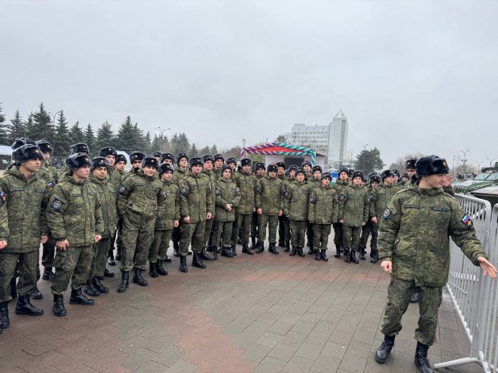 Смотр трофейной военной техники иностранных армий, подбитой и захваченной в процессе СВО