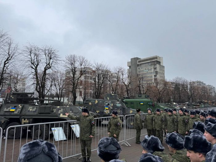 Смотр трофейной военной техники иностранных армий, подбитой и захваченной в процессе СВО