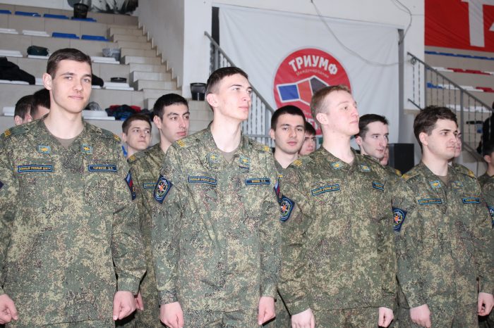 И посоревновались, и солдатской каши отведали! В КБГУ прошел спортивно-патриотический квест «Искра»