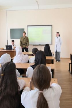 В медицинском колледже КБГУ прошли кураторские часы, посвященных Дню освобождения узников из фашистских концлагерей