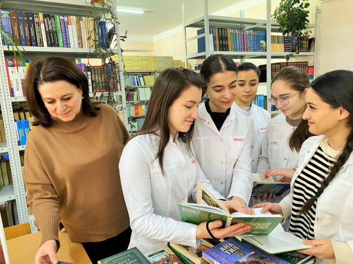 В КБГУ отметили Общероссийский день библиотек
