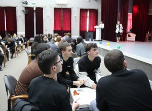 В КБГУ прошла историческая игра в честь 80-летия Победы В КБГУ прошла историческая игра в честь 80-летия Победы