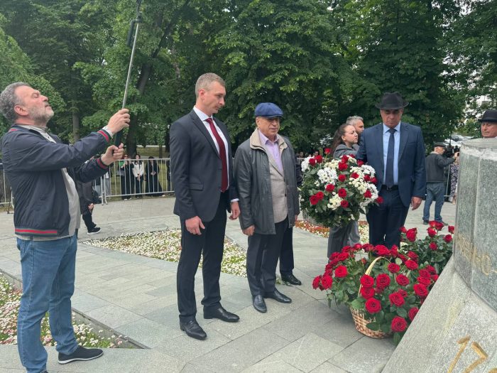 И.о ректора КБГУ Юрий Альтудов принял участие в траурном митинге, посвященном 161-й годовщине со дня окончания Кавказской войны
