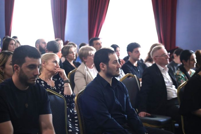 В КБГУ прошла межрегиональная конференция, посвященная памяти Муталиба и Ларисы Тлапшоковых