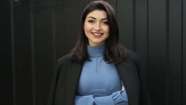 История успеха. Выпускница КБГУ Карина Блиева стала сотрудником пресс-службы госкорпорации «Роскосмос»