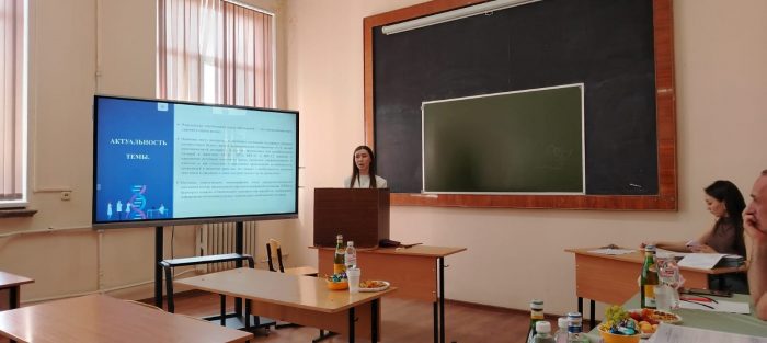 В институте математики и естественных наук КБГУ состоялись защиты бакалаврских, магистрантских и научно-квалификационных работ по биологии