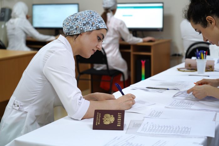 150 выпускников-стоматологов КБГУ успешно прошли аккредитацию в условиях независимой экспертной оценки