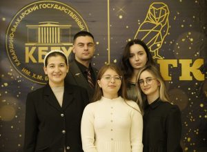 Почему хрустальной сове так уютно в КБГУ: отмечаем юбилей интеллектуальной игры «Что? Где? Когда?»