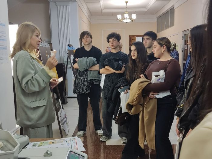 Студенты колледжа информационных технологий и экономики КБГУ приняли участие в Дне открытых дверей Банка России
