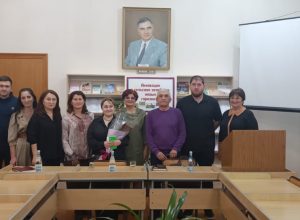 В государственной национальной библиотеке им. Т. К. Мальбахова прошёл круглый стол «Путь в науку» в рамках проекта Десятилетия науки и технологий в Российской Федерации.