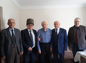 В КБГУ поздравили с 90-летием Мурата Хажисмеловича Понежева