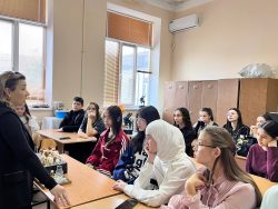 В лабораториях ИМиЕН и ЦКП «Генетика и селекция им. М.К. Керефовой» обучающиеся общеобразовательных школ познают увлекательный мир молекулярной биологии