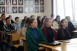 В КБГУ обсудили исторические корни народного единства В КБГУ обсудили исторические корни народного единства