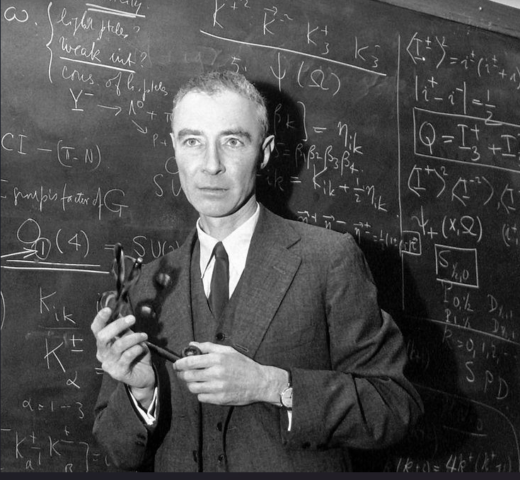 Научный клуб «MAXWELL»