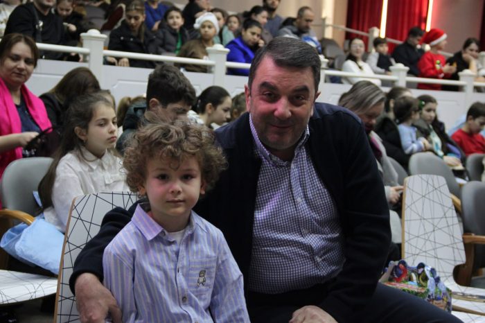 В КБГУ состоялось новогоднее представление для детей сотрудников и обучающихся