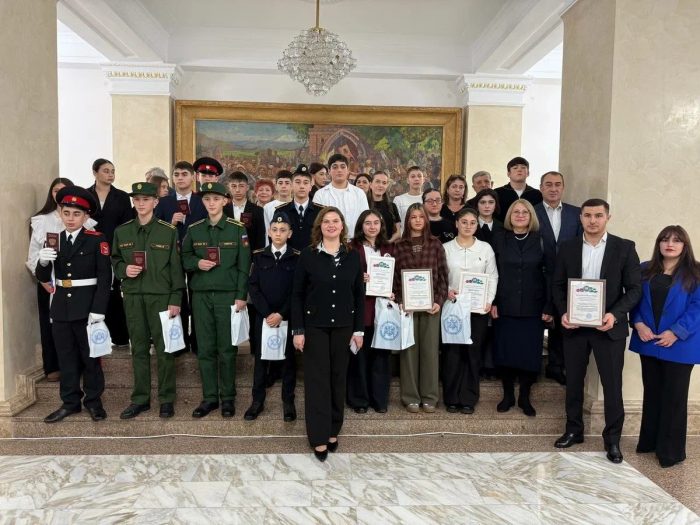 Сотрудники КБГУ отметили праздник вместе с Избиркомом КБР