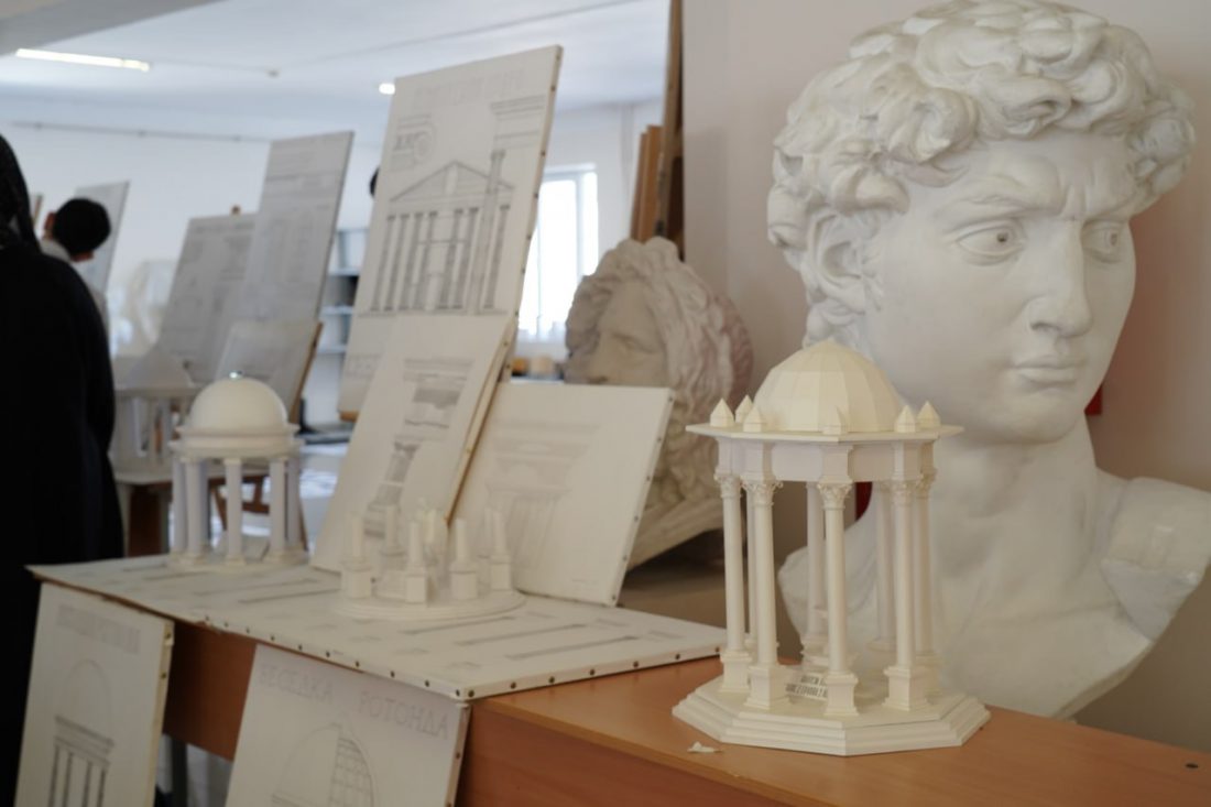 Первый просмотр проектов первокурсников-архитекторов в ИАСиД КБГУ