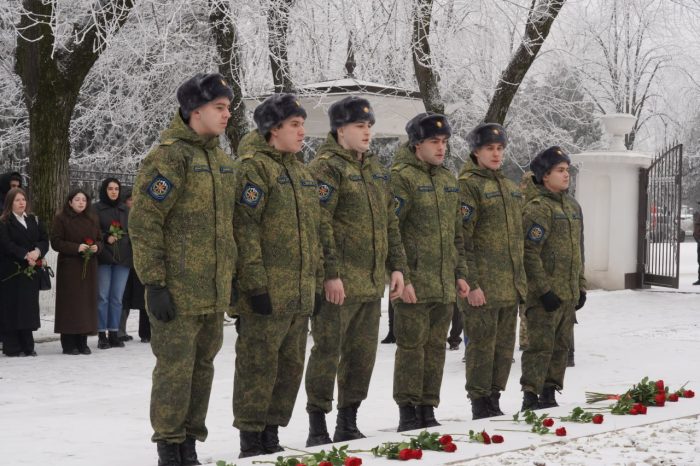 В КБГУ почтили память героев Ленинграда: акция к 82-летию полного снятия блокады