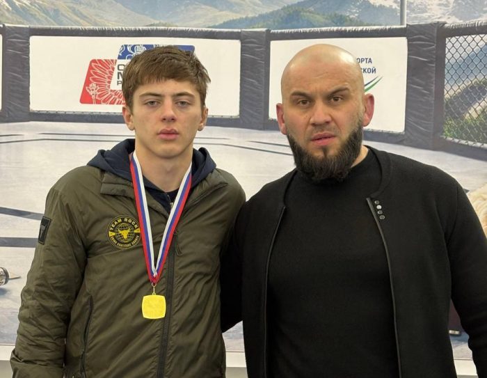 Студент КБГУ Азамат Темукуев завоевал серебро на чемпионате КБР по ММА и пробился на окружной этап