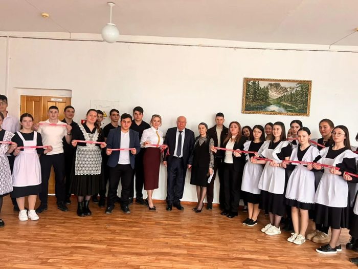 Учёные КБГУ провели профориентационную встречу со школьниками