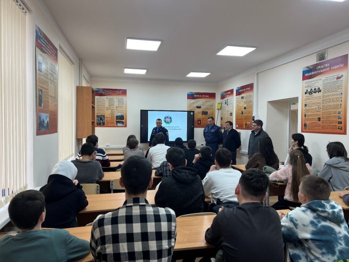 В КБГУ прошла встреча со школьниками — участниками сборов по беспилотным системам