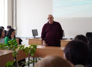 Память поколений и сила духа: в библиотеке КБГУ отметили День возрождения балкарского народа