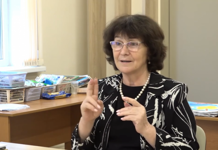 Как сурдопереводчик работает со студентами КБГУ: история Раисы Тебаевой