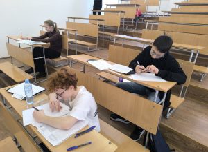 В КБГУ прошел заключительный тур Межрегиональной олимпиады школьников по математике САММАТ-2026.