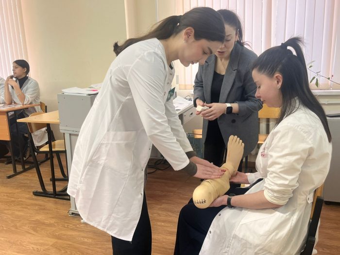 Открытое занятие по теме: «Оказание первой медицинской помощи»