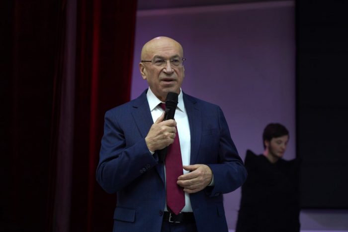 «Горы молчат, но помнят!»: В КБГУ прошел вечер памяти жертв депортации балкарского народа