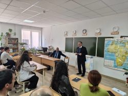Сотрудники ИМиЕН совместно с отделом по профориентационной работе посетили Терский район
