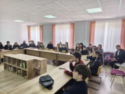 Сотрудники ИМиЕН совместно с отделом по профориентационной работе посетили Терский район