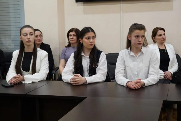 4c24ac56-14a4-4cbf-992d-842ead408c96